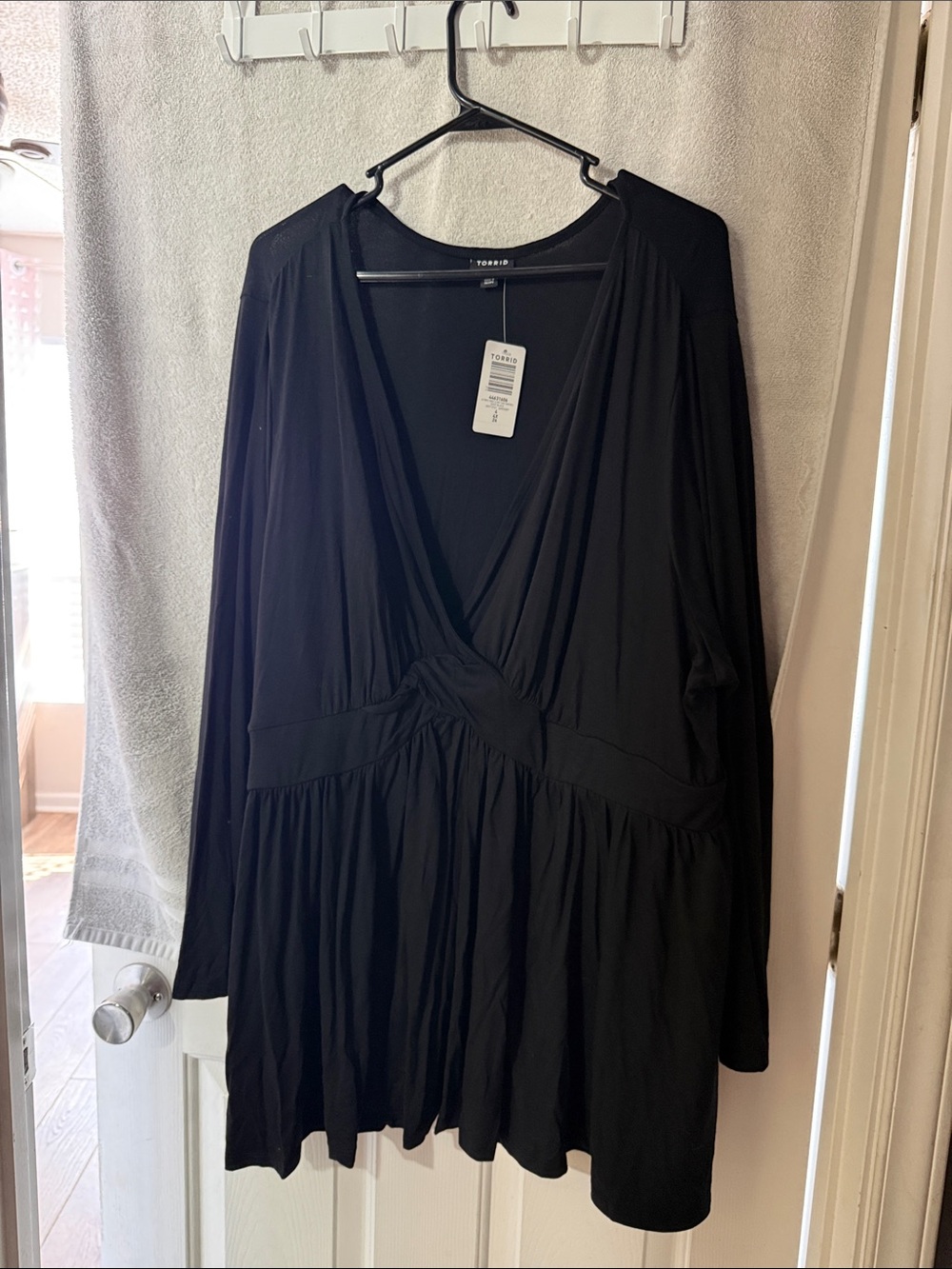torrid Black Long Sleeve V-Neck Tunic Dress